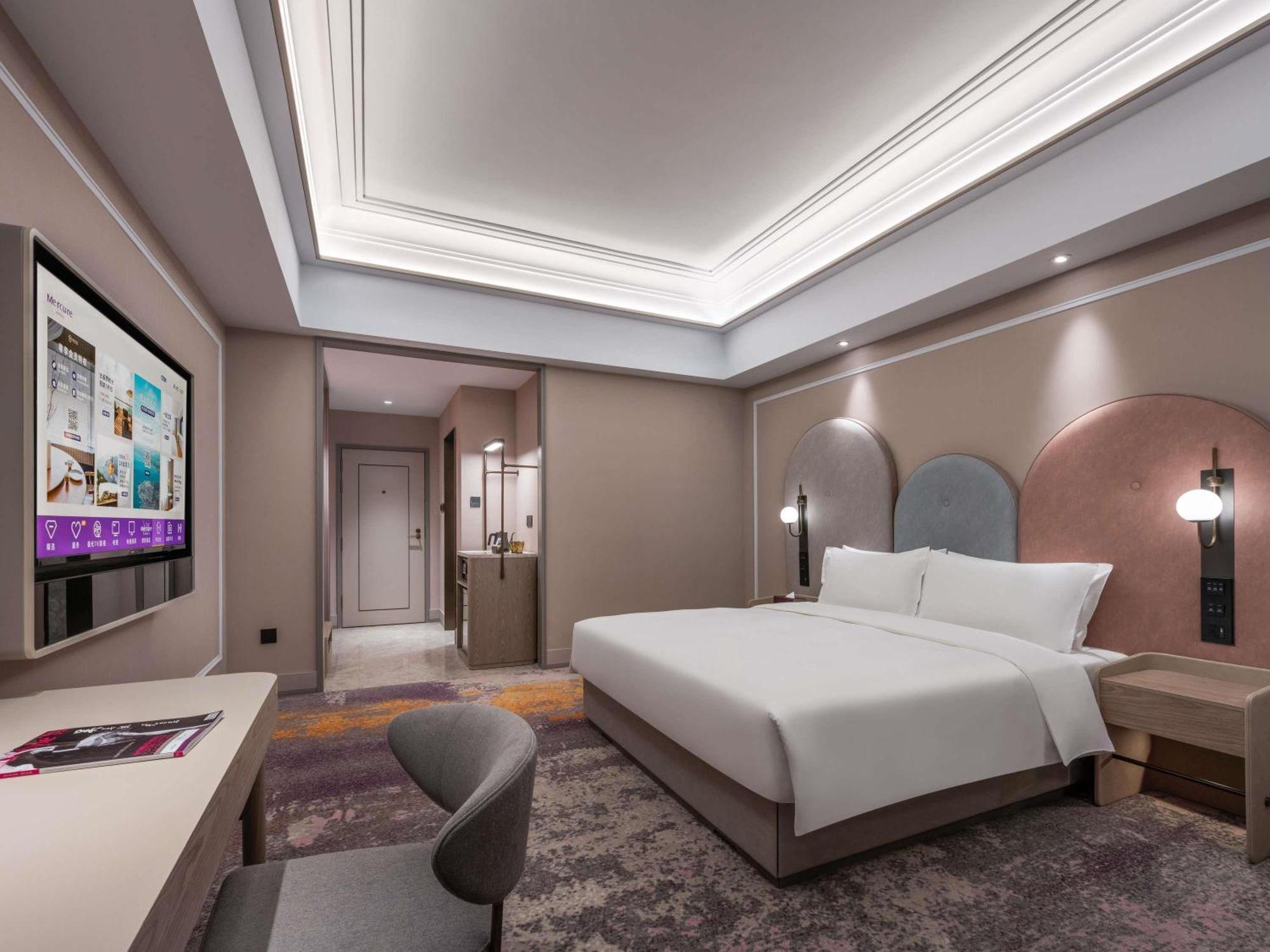 Mercure Downtown 4*