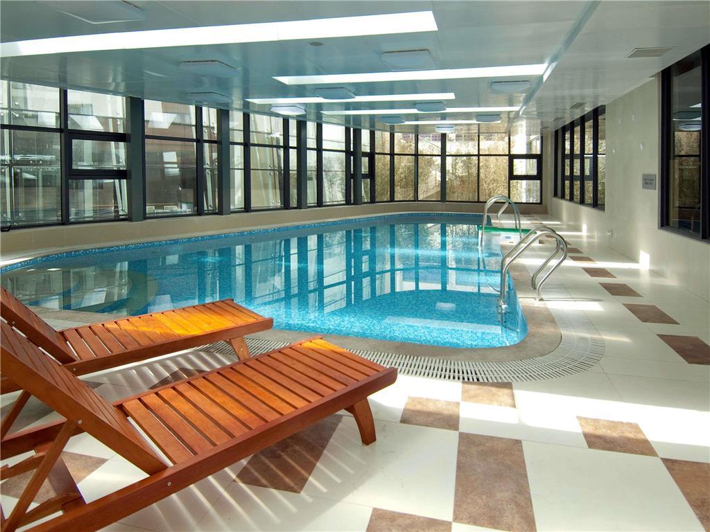 Mercure Downtown 4*